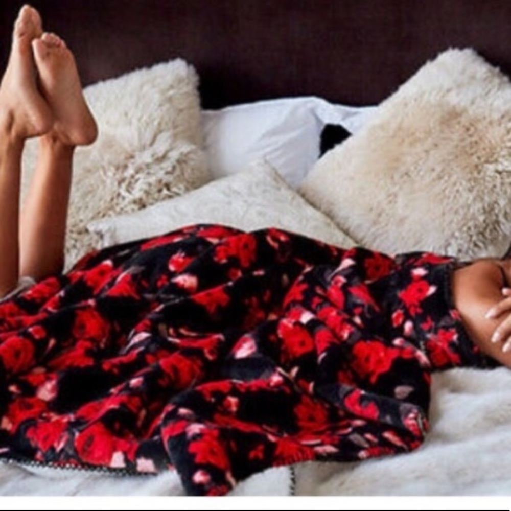 Victoria’s Secret floral Sherpa throw blanket